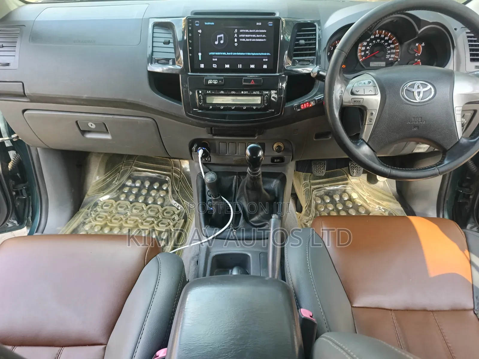 Toyota Hilux 2014 Green