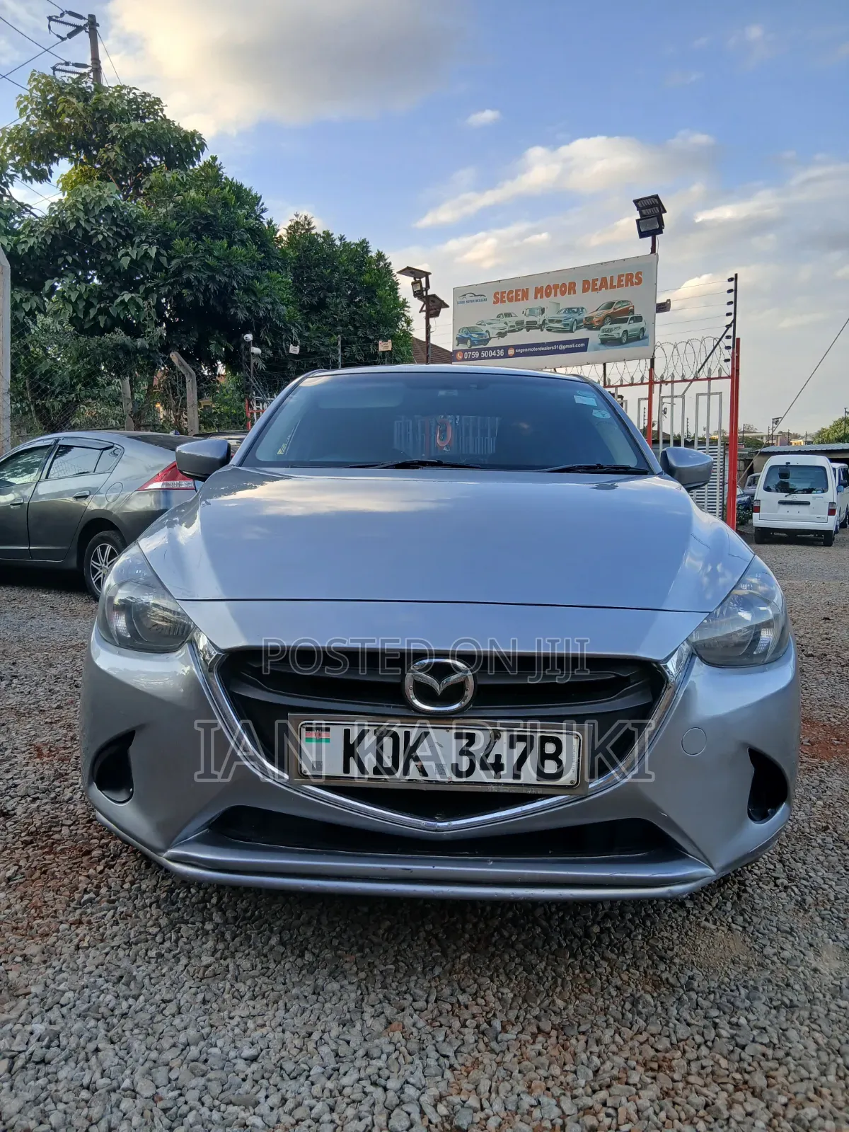 Mazda Demio 2015 Silver