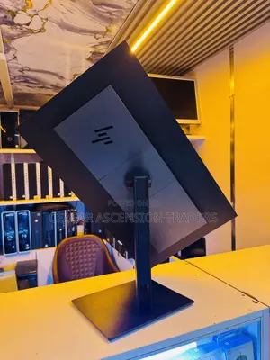 HP 27inch Z27 2k Display