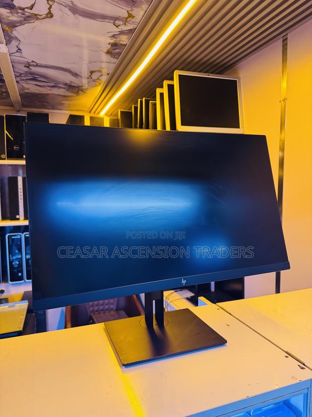 HP 27 Inches 2k Display - thumbnail 2