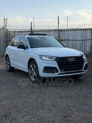 Audi Q5 45 Premium AWD quattro 2020 White