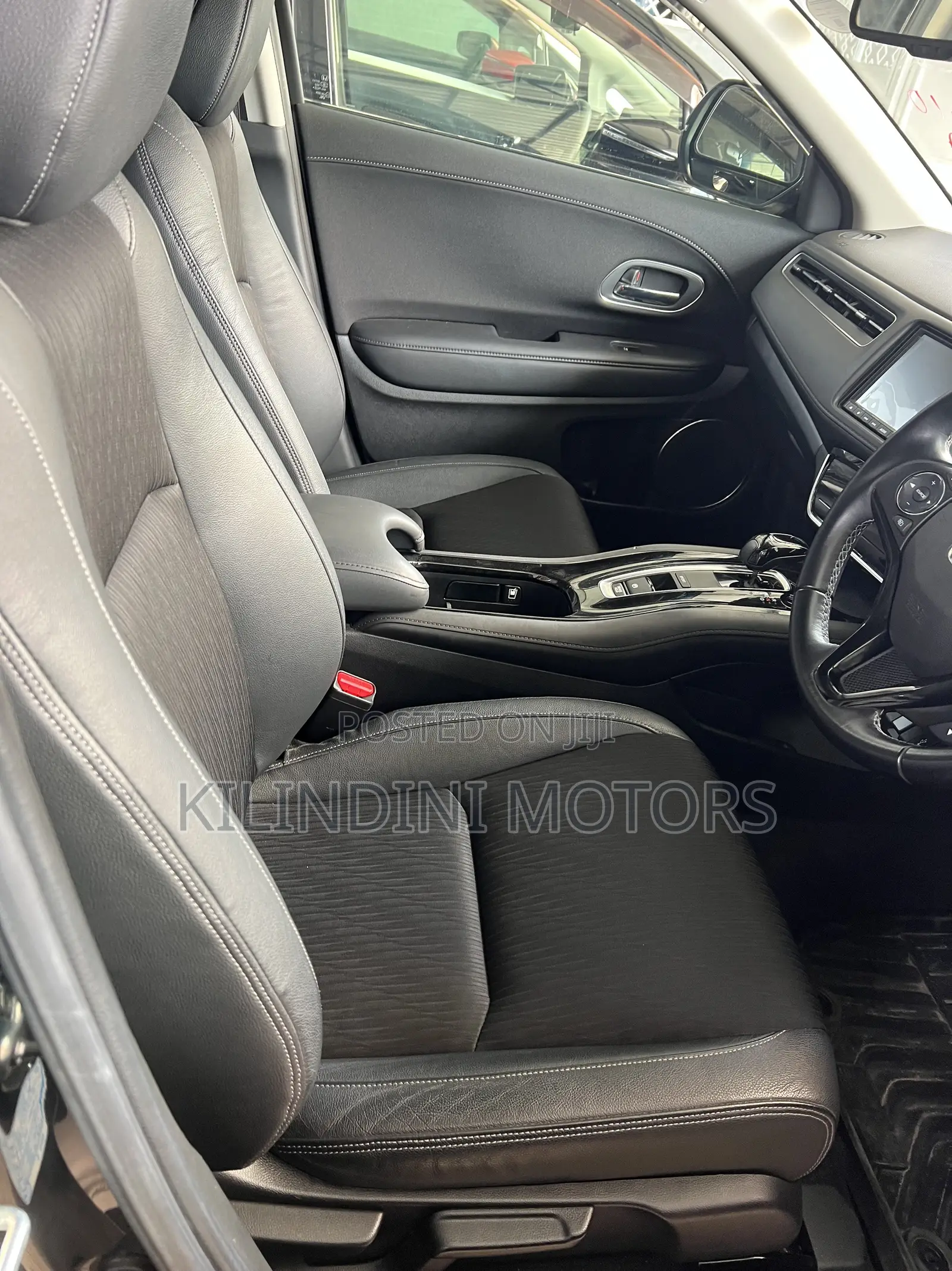 Honda Vezel 2019 Black
