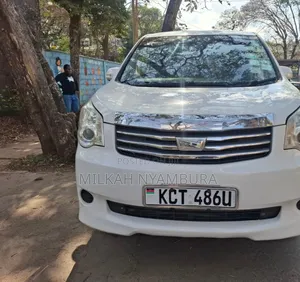 Toyota Noah 2011 White