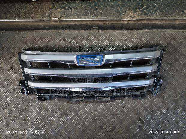 Noah 2018 Front Grill - thumbnail 2