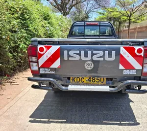Isuzu D-MAX 2021 Gray