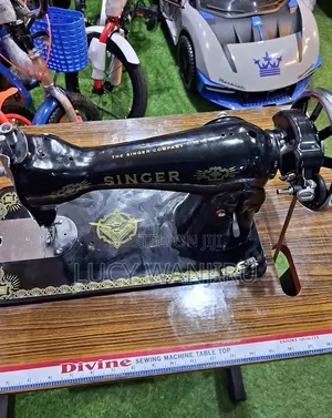 Singer Imported Sewing Machine With Imported Table