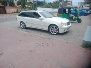 Mercedes-Benz C200 2007 White