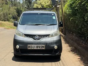 Nissan NV350 2015 Gray