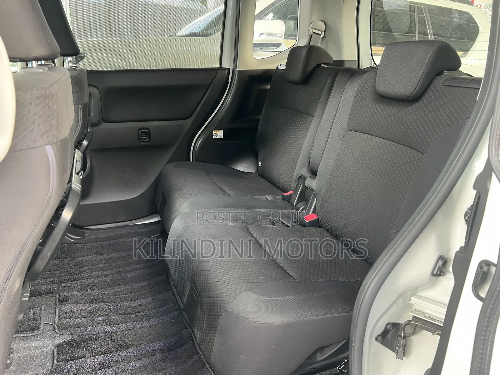 Suzuki Solio 2019 White