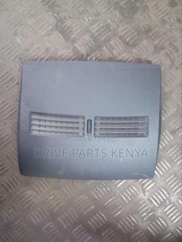 Nissan Tiida Dashboard Vent - main view