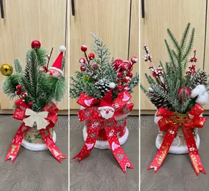 Mini Christmas Decorative Centre Pieces