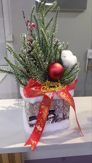 Mini Christmas Decorative Centre Pieces