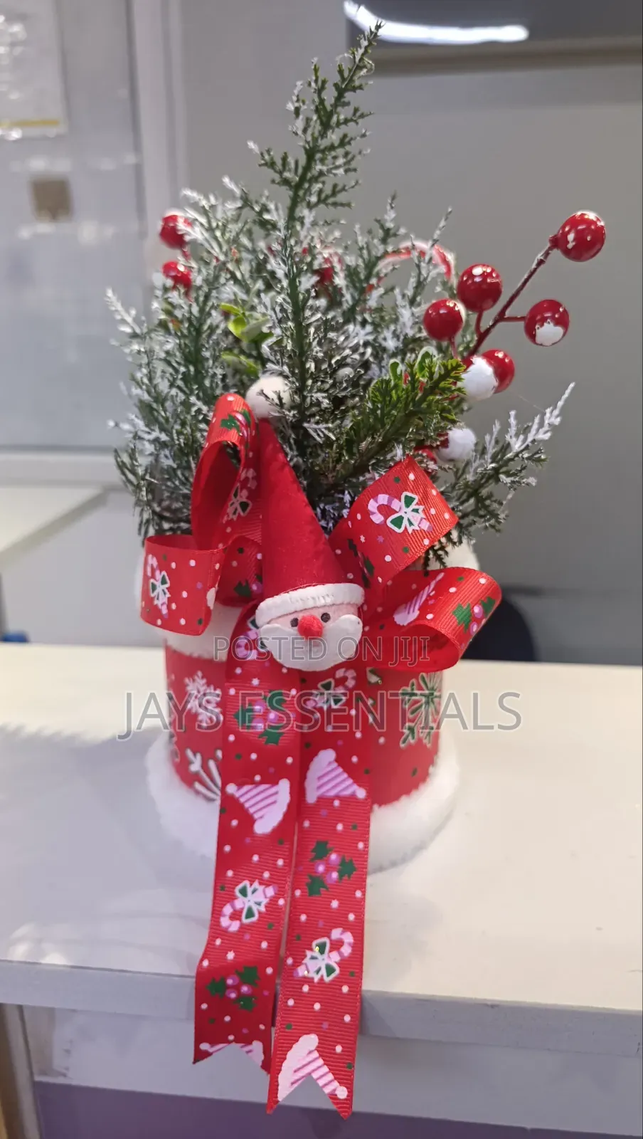 Mini Christmas Decorative Centre Pieces