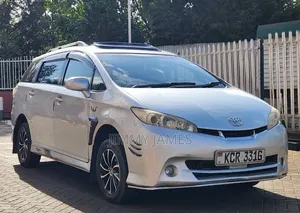 Toyota Wish 2011 Silver
