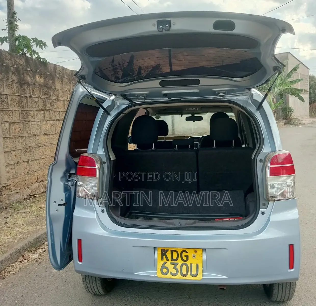 Toyota Spade 2015 Blue
