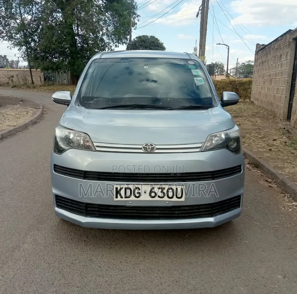 Toyota Spade 2015 Blue