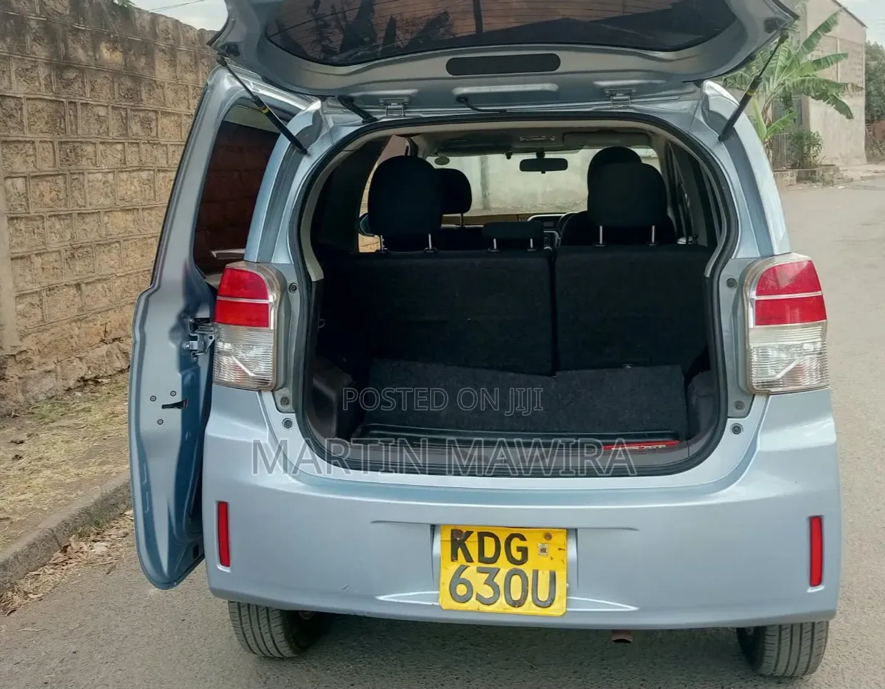 Toyota Spade 2015 Blue