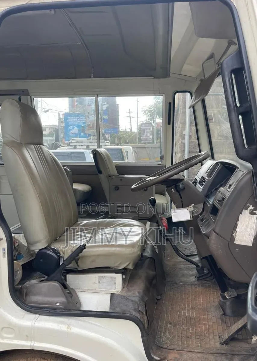 Nissan Civilian 1999 White