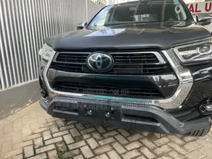 Toyota Hilux 2020 Black