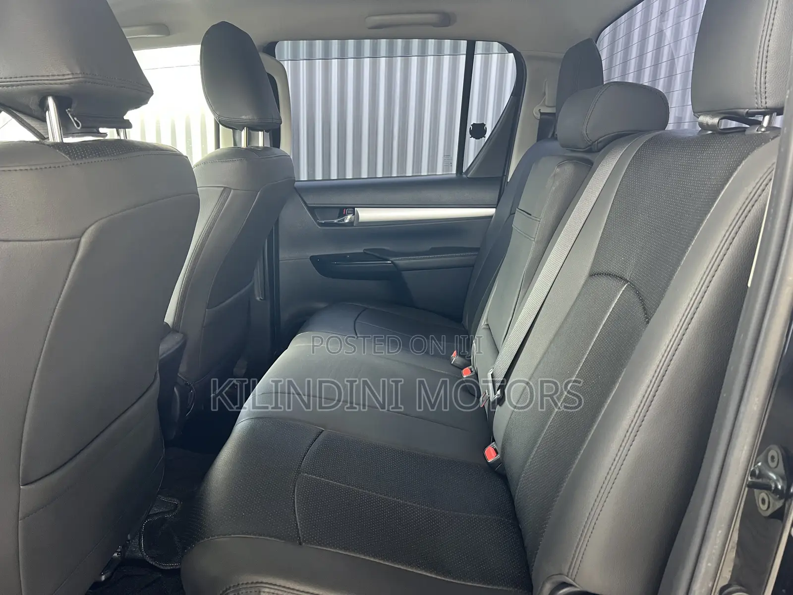 Toyota Hilux 2020 Black