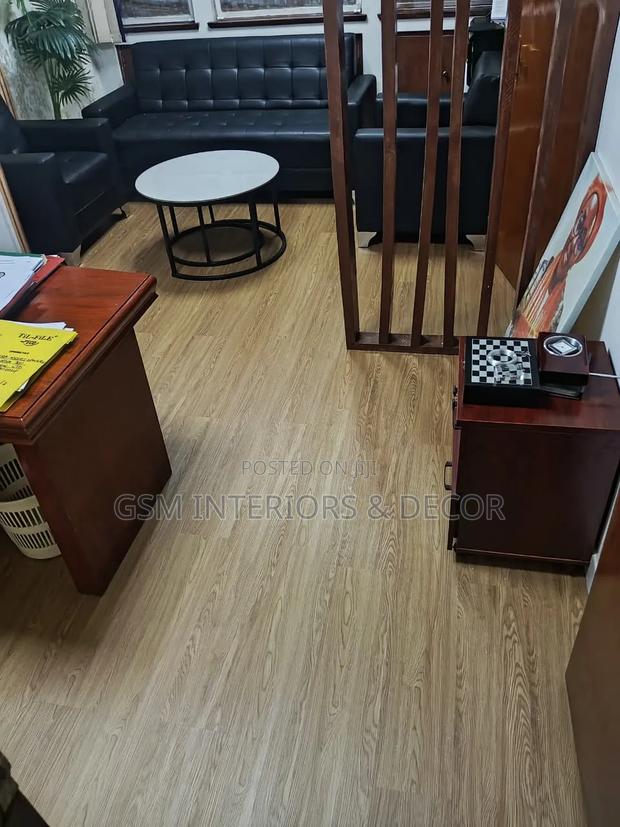 Interlock SPC Flooring Solutions With Woodlike Appearance - thumbnail 2