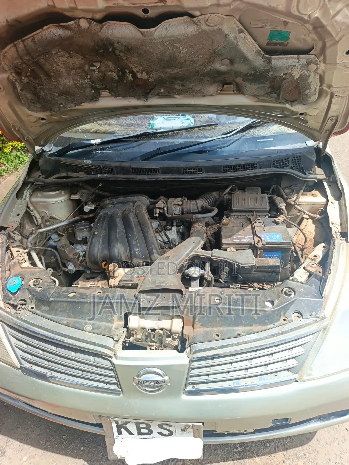 Nissan Tiida 2008 Gold