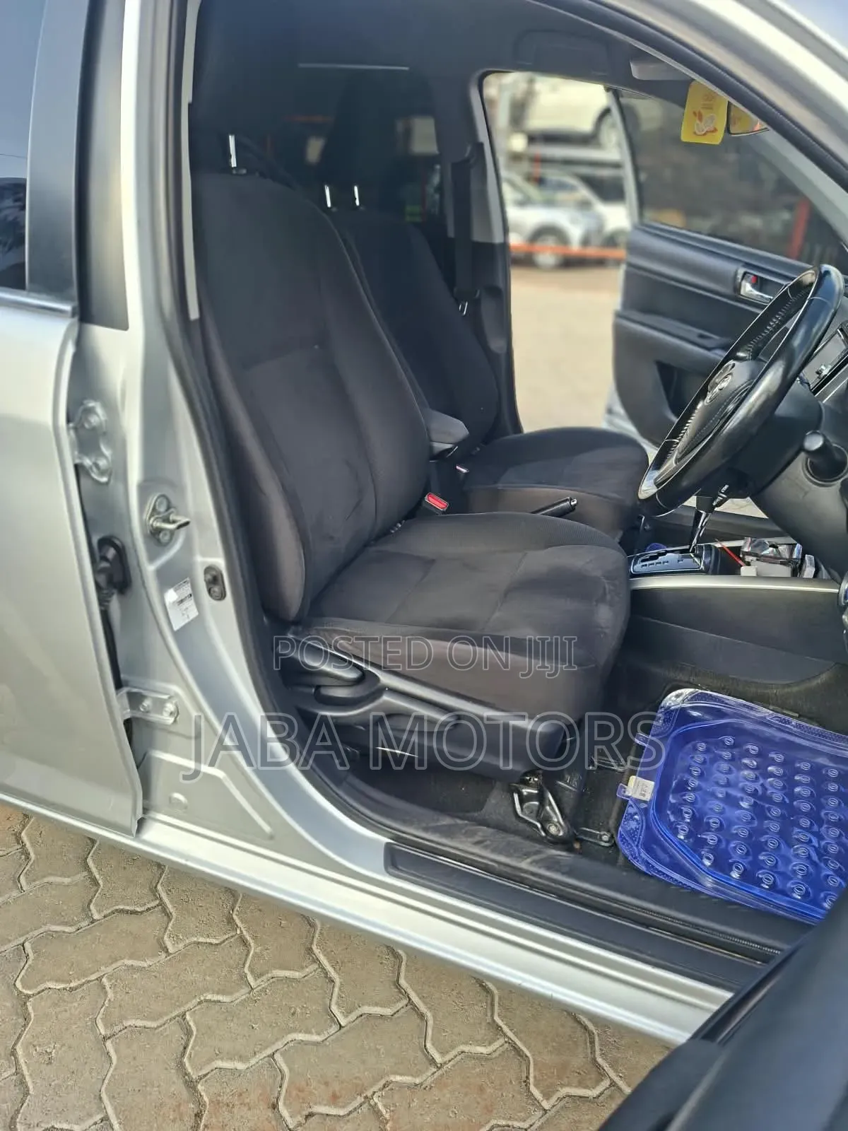 Toyota Corolla Fielder 2018 Silver