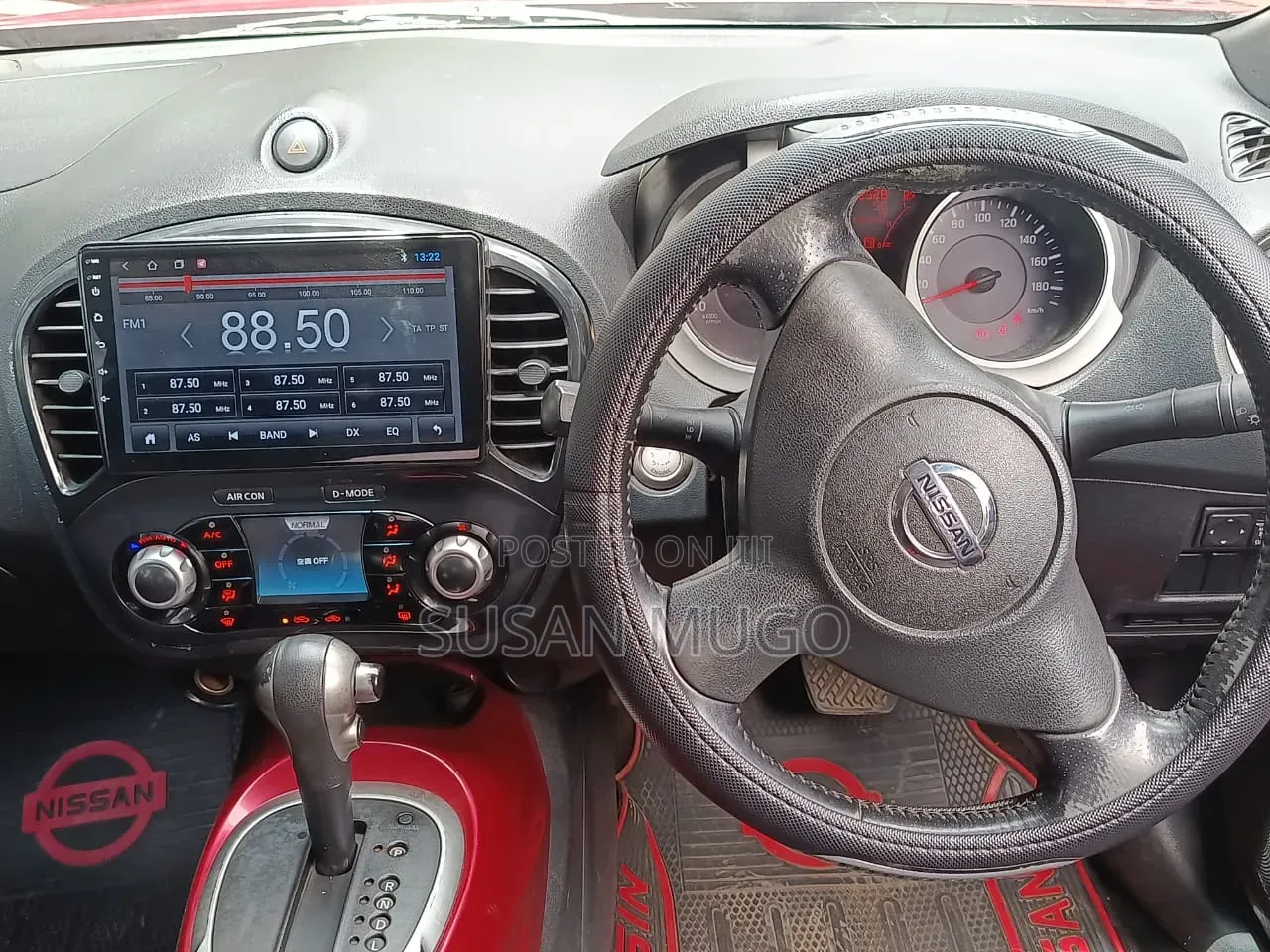 Nissan Juke 2011 Red