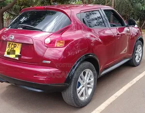 Nissan Juke 2011 Red