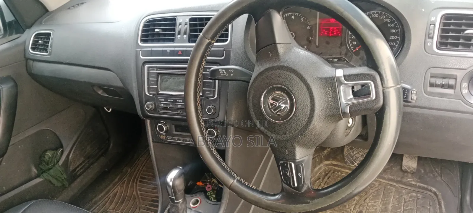 Volkswagen Polo 2014 White