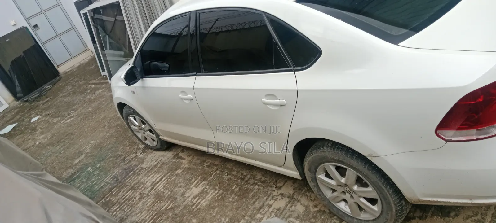 Volkswagen Polo 2014 White