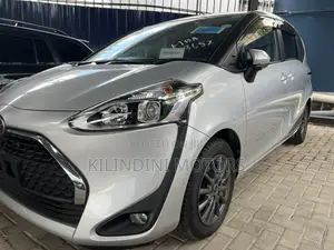 Toyota Sienta 2020 Silver