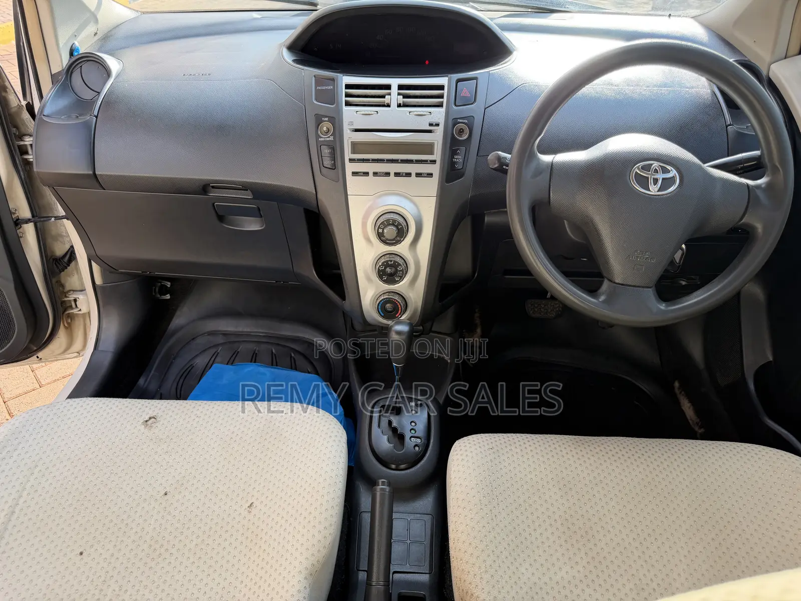 Toyota Vitz 2007 White