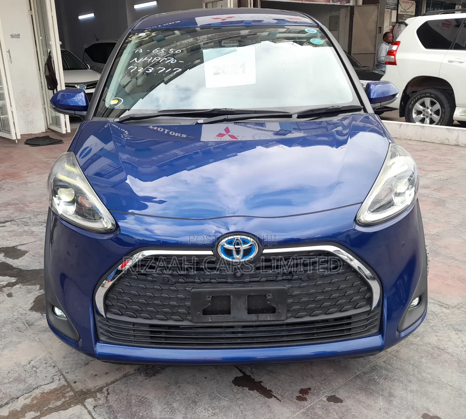 Toyota Sienta 2021 Blue