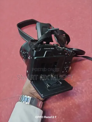 Nikon B500