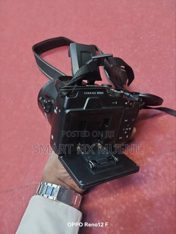 Nikon B500 - main view