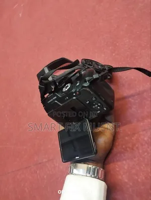 Nikon B500