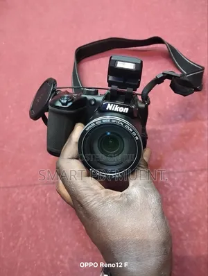 Nikon B500