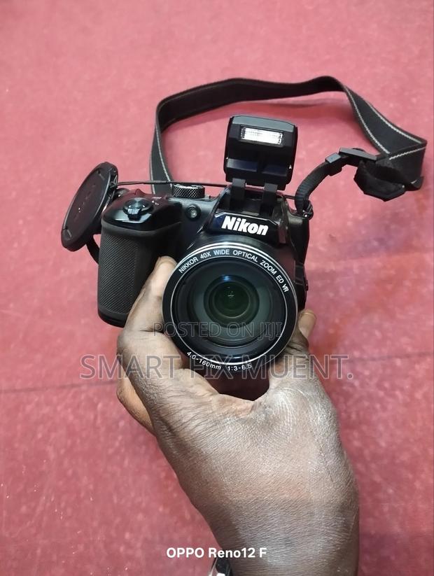 Nikon B500 - thumbnail 3
