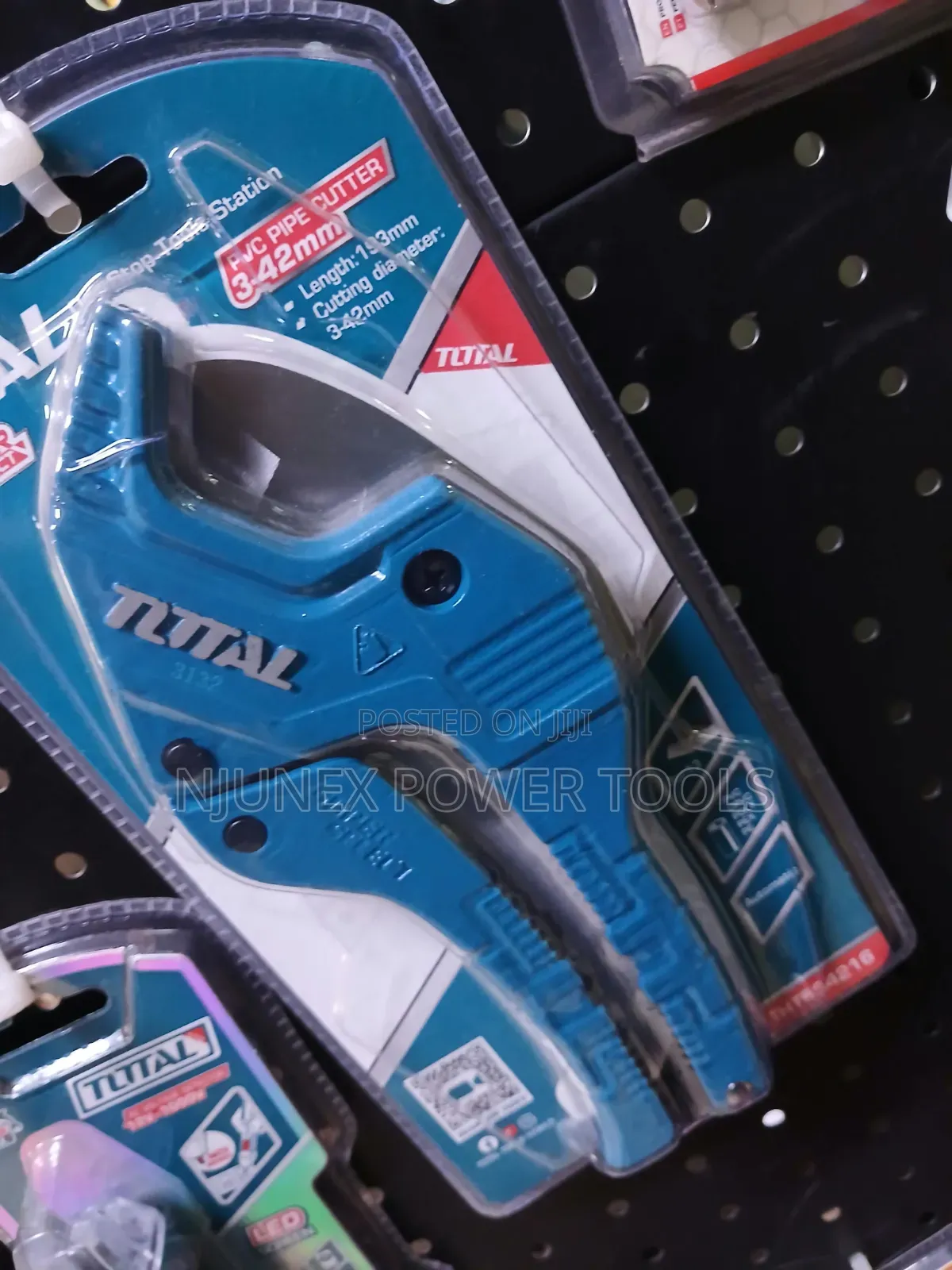 TOTAL PVC Pipe Cutter (Model THT534216)