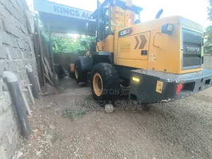 Shovel 3 Tonnes