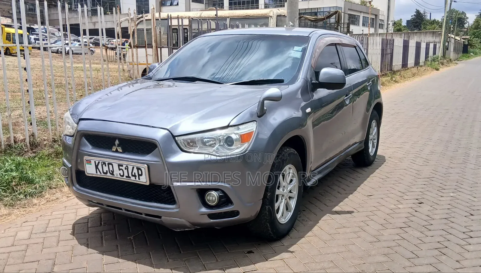 Mitsubishi RVR 2.0 2011 Gray