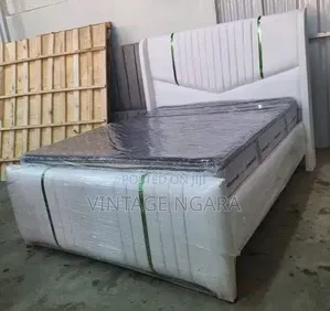 Mordern Vertical Channel Upholstered Bed