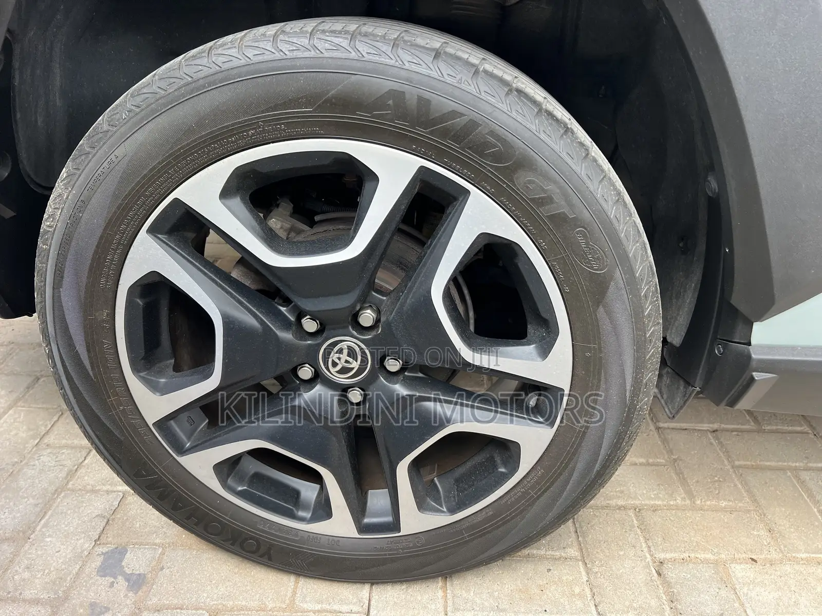 Toyota RAV4 2020 Green