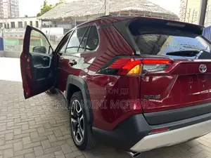 Toyota RAV4 2020 Red