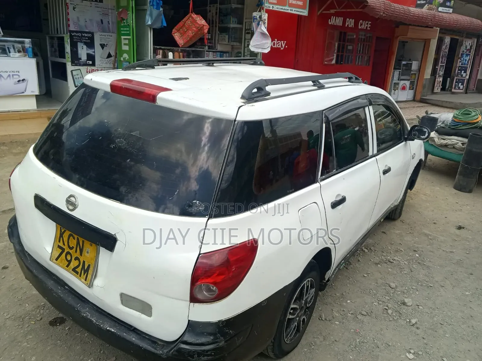 Nissan Advan 2010 White