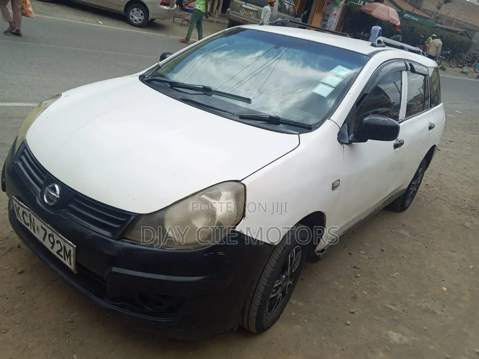 Nissan Advan 2010 White