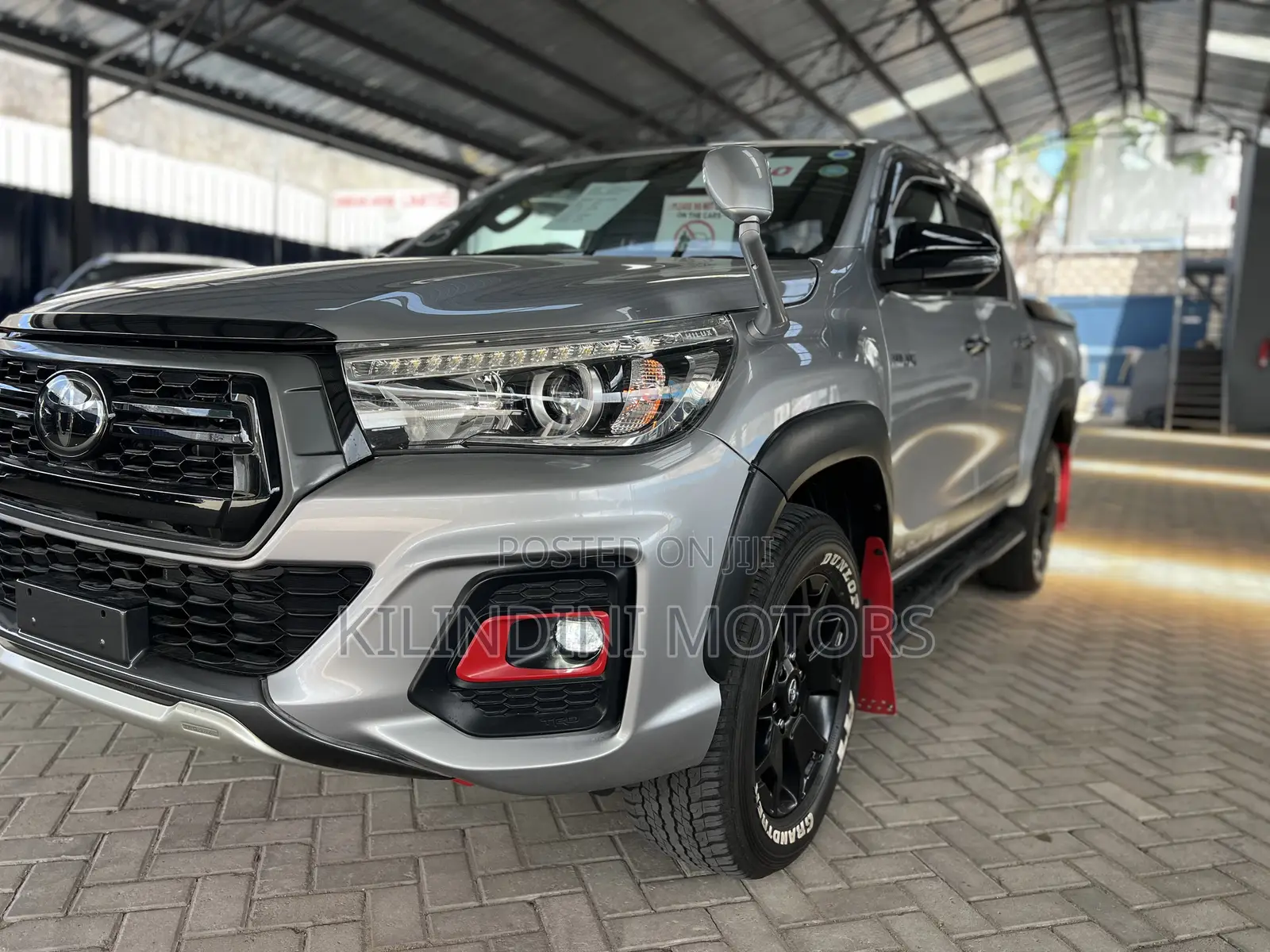 Toyota Hilux 2019 Silver