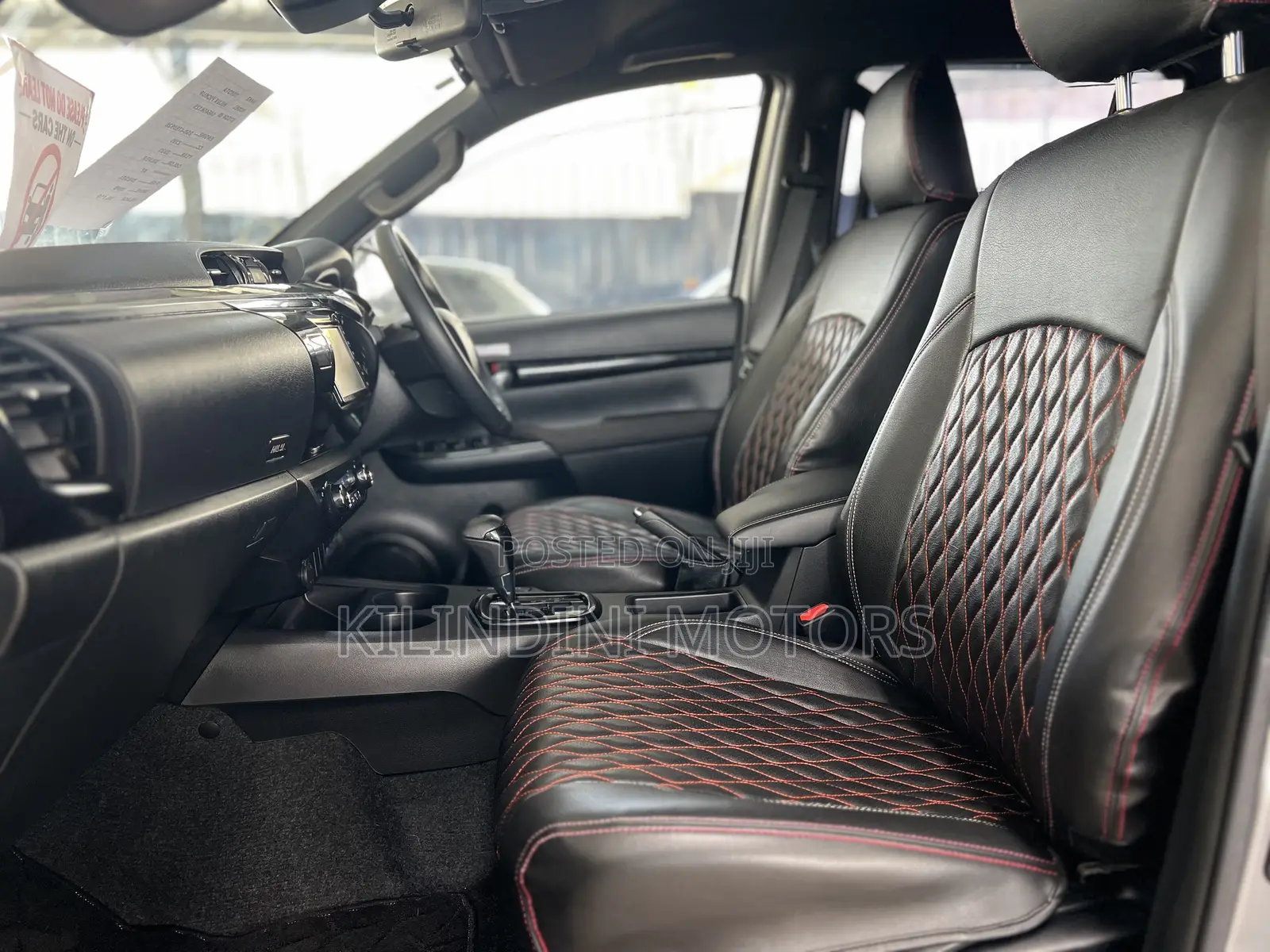 Toyota Hilux 2019 Silver