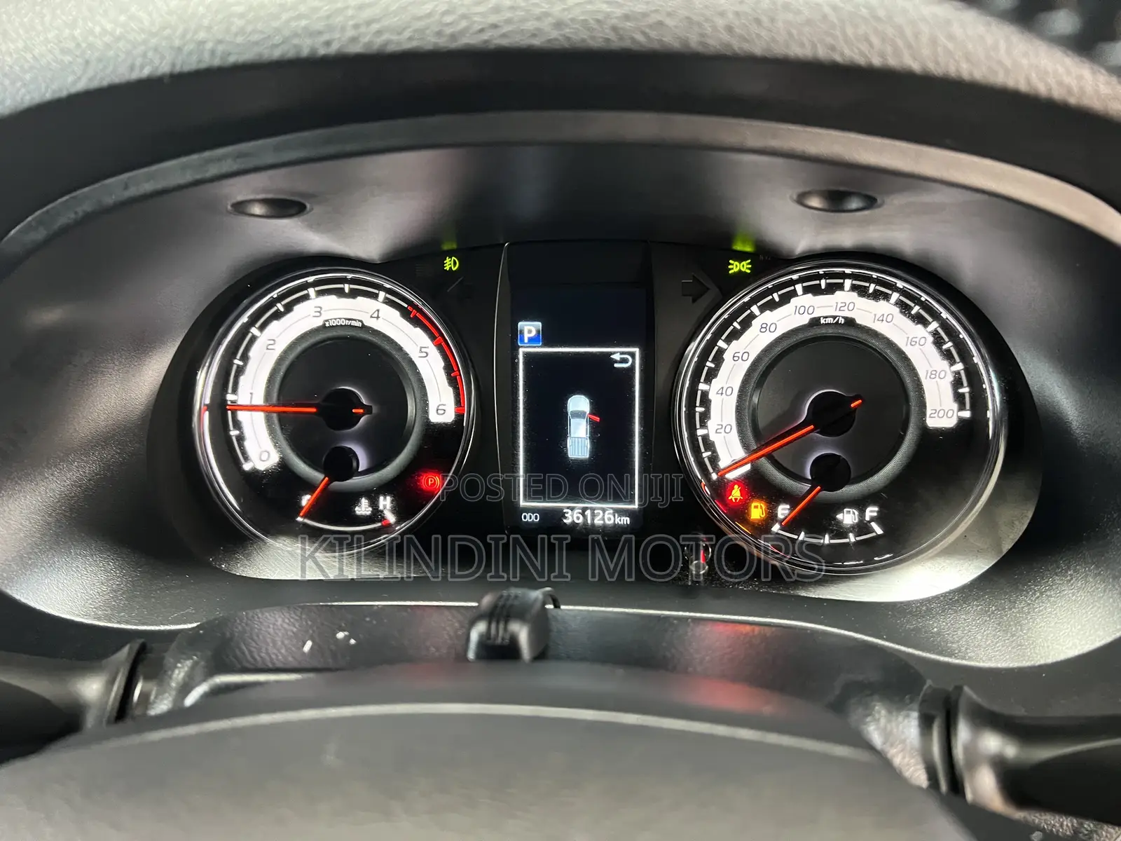Toyota Hilux 2019 Silver